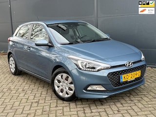 Hyundai i20 1.2 HP i-Motion/Airco/cruise/bluetooth/parkeer sensoren/LEd