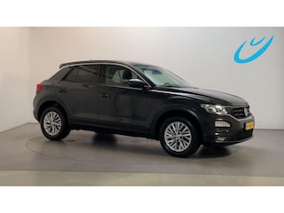 Volkswagen T-Roc 1.0 TSI 116pk Style Stoelverwarming Parkeersensoren Navigatie DAB+
