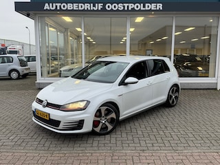 Volkswagen Golf 2.0 TSI GTI Performance