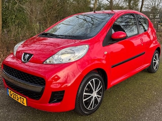 Peugeot 107 1.0-12V XS AUTOMAAT 2009 APK 10-2026 RIJD EN SCHAKELT PERFECT