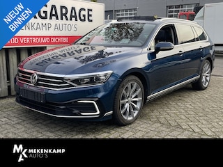Volkswagen Passat Variant 1.4 TSI PHEV GTE Business 18"/Leder + memory/Panoramadak/Standkachel/Stoelverwarming/Trekhaak/Dynamic chassis/Dodehoek/Adaptieve cruise/360 camera/Elektrische klep