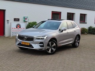 Volvo XC60 T6 Plug-In Hybrid 350pk Aut AWD Essential Edition Bright/ bekleding leder/ Trekhaak/ Panoramadak/ Adaptieve cruise/ DAB/ 1 Eigenaar/ Origineel NL/ NAP