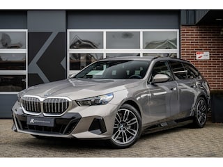 BMW 5-serie xDrive M Sport | Harman/Kardon | Trekhaak | Camera | ACC | Leder | 19 Inch |