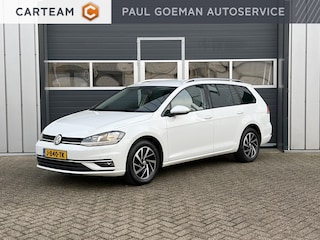 Volkswagen Golf Variant 1.0 TSI Highline | Parkeer sensoren | Stoel verwarming | Clima | Navi |