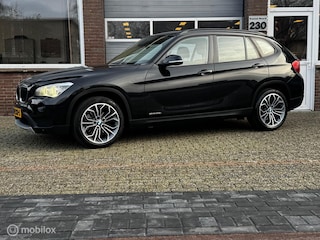 BMW X1 sDrive20i HIGH EXE AUT LEDER/ECC-AIRCO/STOEL/VW/NAVI