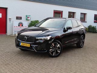 Volvo XC60 T6 Plug-In Hybrid 350pk Aut AWD Plus Dark/ Facelift model/ Trekhaak/ Harman Kardon sound/ 360° Camera/ Nieuwe voorraad auto met 12000 euro voordeel