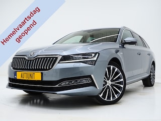 Skoda Superb Combi 1.4 TSI iV Laurin & Klement | Panoramadak | Massage | Canton | Camera | Keyless | Adaptive Cruise | Carplay