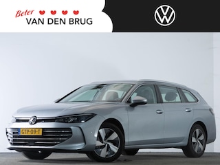 Volkswagen Passat Variant 1.5 eTSI Business 150pk | Massage-stoelen | Side-Assist | Navigatie | Elektrisch bedienbare achterklep |