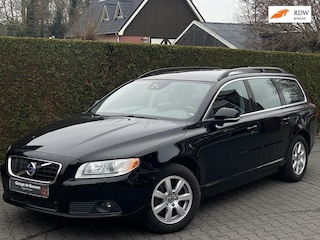 Volvo V70 2.0 D4 Automaat Nordic | TREKHAAK | ACHTERUITRIJCAMERA | STOELVERWARMING | CRUISE CONTROL
