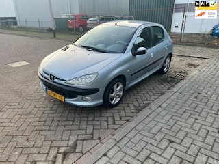 Peugeot 206 1.4 Air-line Airco 4 Deurs Elk Ramen Lm Velgen