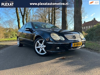 Mercedes-Benz C-klasse Sportcoupé 200 Kompressor Aut. | Sportpakket | Nette staat | Navigatie | Lichtmetaal | Climate | APK 2026