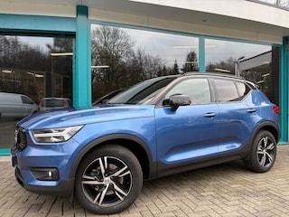 Volvo XC40 2.0 B4 R DESIGN SPORT CarPlay, Camera, TrHaak, Bursting Blue