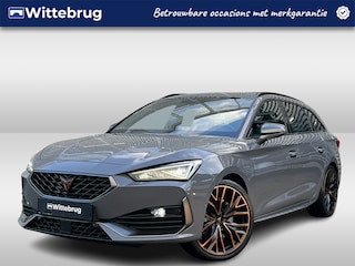 Cupra Leon 1.4 e-Hybrid 245pk DSG VZ Performance / Panoramadak / SuperSportStuur / LED / Camera / Stuur & Stoelverwarming / 19" LMV
