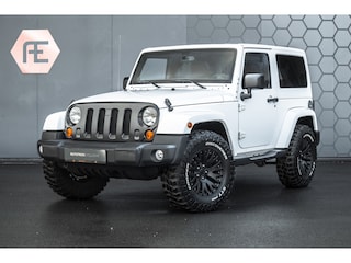 Jeep Wrangler Unlimited 3.6 Arctic |CHELSEA TRUCK | CAMERA | STOELVERWARMING | CABRIOLET | KAHN UITGEVOERD | SPORTUITLAAT | FULL LEDER | BLUETOOTH |