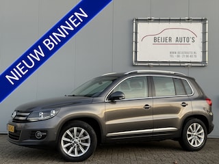 Volkswagen Tiguan 1.4 TSI Sport&Style Navigatie/Trekhaak/PDC.