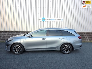Kia Ceed Sportswagon 1.6 GDI PHEV DynamicPlusLine / Stuur + Stoelverwarming / Apple Carplay / LED / Keyless