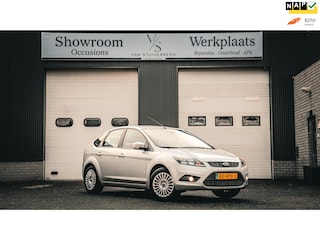 Ford Focus 1.6 Titanium Bluetooth PDC Cruise Trekhaak