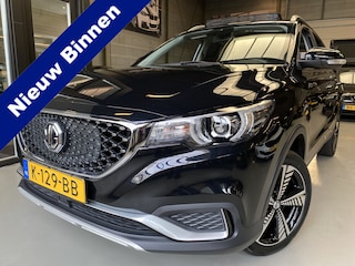 MG ZS EV Luxury 45 kWh ACC, Camera, Pano, Carplay