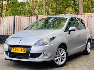 Renault Scénic 1.4 TCE Celsium NL AUTO I NAVI I CRUISE I TREKHAAK I PARKEERSENSOR I APK