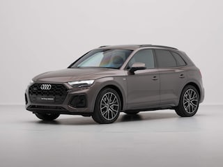 Audi Q5 50 TFSI e S-Line edition Competition Luchtvering Trekhaak Panodak B&O ACC