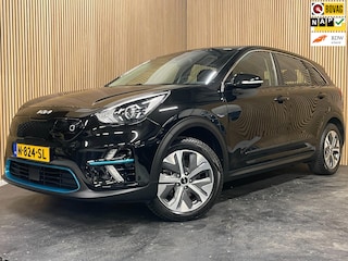 Kia Niro 64 kWh|100% SOH|NIEUWE LOGO|FACELIFT|3-FASE|TREKHAAK|1/2 LEDER|ACC|APPLE CARPLAY/ANDROID AUT|CAMERA|1e EIG|NL-AUTO|NAP|
