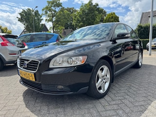 Volvo S40 1.8 Edition 125pk,Apk 29/5/26,Airco,Cruise,Elek-pakket,Trekhaak