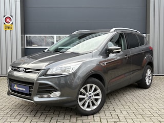 Ford Kuga 1.5 Titanium | Navi | Leder | PDC | Trekhaak | Cruise & Climate Control | All Season | Interesse? Bel of App naar: 06 30 51 05 90