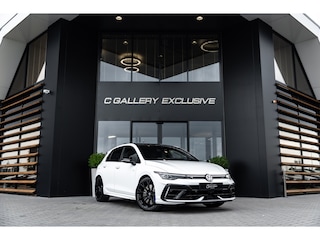 Volkswagen Golf 8.5 R 2.0 TSI 4Motion - R Performance Pack | Akrapovic | Panorama | H&K | Elek. Trekhaak
