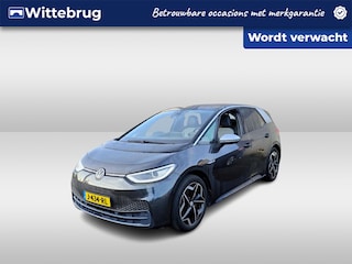 Volkswagen ID.3 First Plus 204pk 58 kWh / LED / Navigatie / Camera / App-Connect / 19" LMV