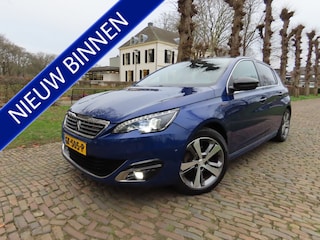Peugeot 308 1.2 PureTech GT-line Leer/Alcantara Panoramadak Parkassist ECC Cruisecontrol Xenon/Led Achteruitrijcamera Pdc6 Bak Lm Velgen Trekhaak***Dealer Onderhouden***