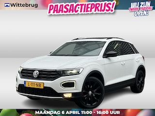 Volkswagen T-Roc 1.5 TSI Sport Business / Digitaal dashboard / Pano / Navigatie / Camera / Parkeersensoren V+A /  Lichtmetaal 18 inch /