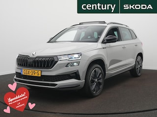 Skoda Karoq 1.5 TSI ACT Sportline Business Automaat - Trekhaak - Camera - Panoramadak