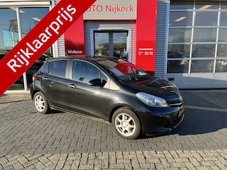 Toyota Yaris 1.3 VVT-i Aspiration *Met panoramadak!*