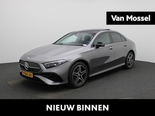 Mercedes-Benz A-klasse 250 e AMG Line | Automaat | Apple Carplay/Android Auto | Panoramadak | Cruise Control | Achteruitrijcamera | Lichtmetalen Velgen |