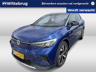 Volkswagen ID.4 First 204PK 77 kWh / Navigatie / Camera / Parkeersensoren V+A / Zwenkbare trekhaak / Half leer-alcantara /