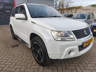 Suzuki Grand Vitara 2.4 High Executive, Automaat, GERESERVEERD