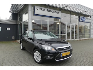 Ford Focus 1.6 Titanium TREKHAAK AFNEEMBAAR (1.200KG), CRUISE, CLIMA, VOORRUITVERWARMING,  ELEKT. RAMEN, 68.851KM