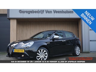 Alfa Romeo Giulietta 1.4 T 170pk Automaat Sport Business Executive H-Leder 17inch LM Trekhaak Navi *NL auto* 83851km!