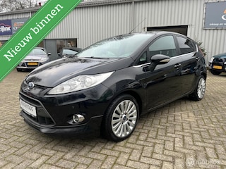 Ford Fiesta 1.6 Titanium ST line / Voor de liefhebber