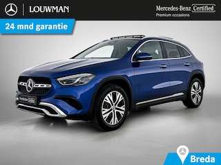 Mercedes-Benz GLA 250 e Plug-In Hybride Panorama Schuif-Kanteldak | Sfeerverlichting | Memory Voorstoelen | MultiBeam Ledkoplampen | Stoel en Stuurverwarming. Inclusief 24 maanden MB Certified garantie voor Europa.