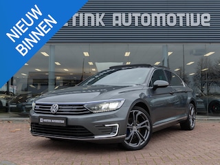 Volkswagen Passat 1.4 TSI GTE Connected Series | Pano | Stoelverwarming | Apple Carplay