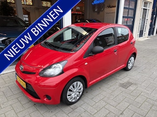 Toyota Aygo 1.0 VVT-i Now AIRCO/NL AUTO/5 DRS