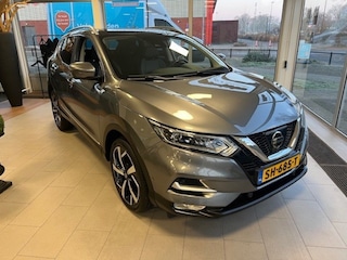 Nissan Qashqai 1.2 Tekna Panoramadak Stoelverwarming Cruise controle.