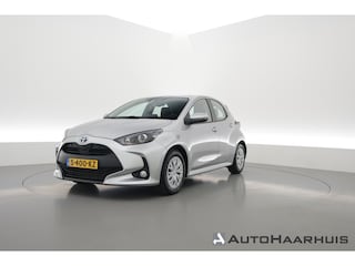 Toyota Yaris 1.5 Hybrid Active | Adapt. Cruise | CarPlay | Stoelverw. | Camera | All-season | Navi by App