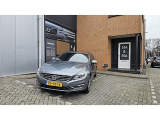 Volvo V60 2.0 D4 Nordic+ Volledig Dealer onderhouden!