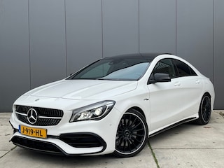 Mercedes-Benz CLA AMG 45 4MATIC / Performance uitlaat / Panoramadak / Dealer onderhouden