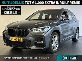 BMW X1 sDrive20i Business Edition Plus M SPORT | NAVIGATIE | ACHTERUITRIJCAMERA | PARKEERSENSOREN VOOR-/ACHTER | STOEL-/STUURVERWARMING