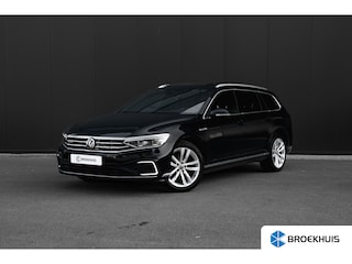 Volkswagen Passat Variant 1.4 TSI PHEV 218pk GTE Business | Panoramadak | Trekhaak | 360 Camera | Dodehoeksensor | Head-Up | 18"