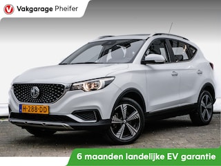 MG ZS EV Luxury 45 kWh Panoramadak/ Leer/ Stoelverwarming/ Adapt. cruise/ Camera/ Carplay