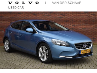 Volvo V40 T2 120PK Momentum | Trekhaak | Cruise control | Led dag rijverlichting
